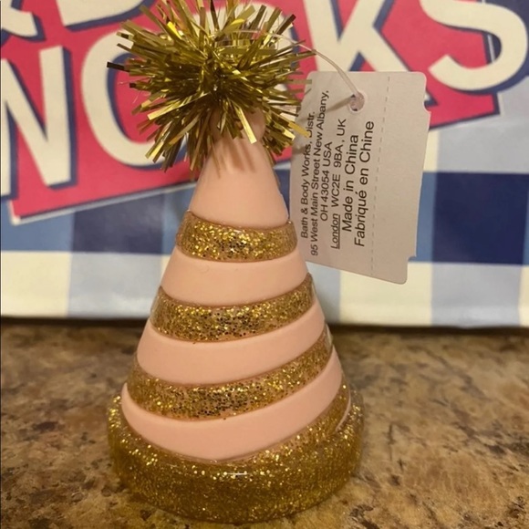 🎉BIRTHDAY HAT Sanitizer Holder🎉 - Picture 3 of 4